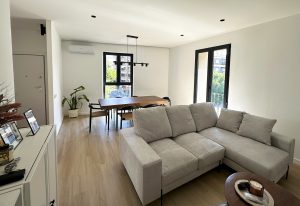 Vivienda en Gandía - vista amplia salón